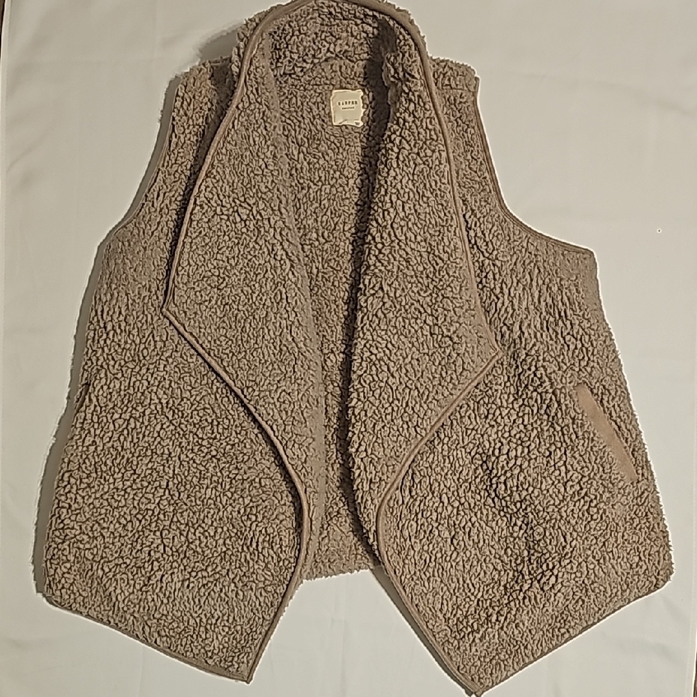 Harper Heritage Taupe Sherpa Vest Sz M